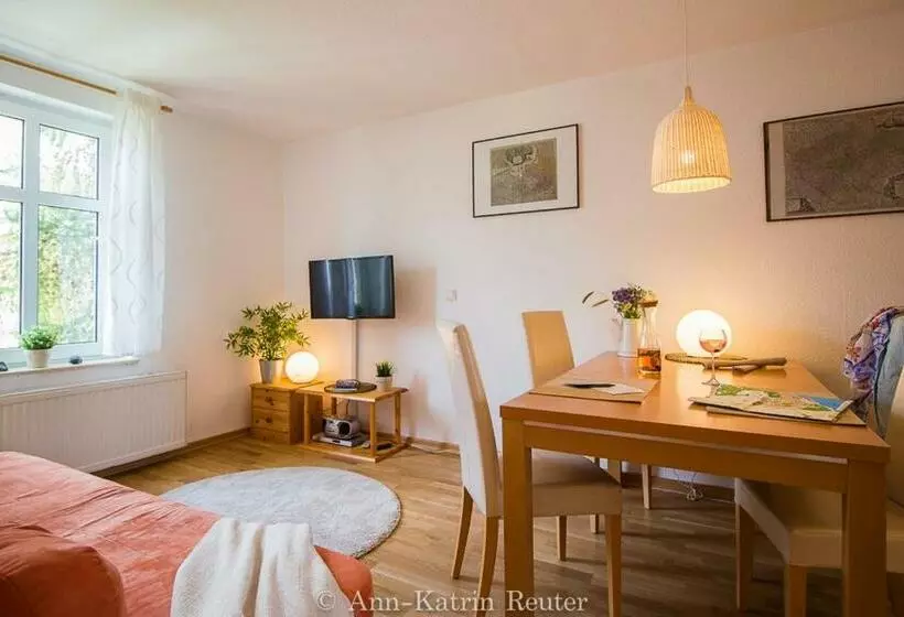 Ferienhaus Am Ufer   Ferienwohnung Strandluft