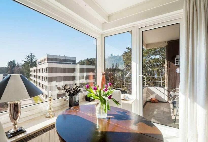 Ferienwohnung Mit Balkon Sonnig 4 Stock Schwimmbad Sauna Inklusive 100m Zum Strand