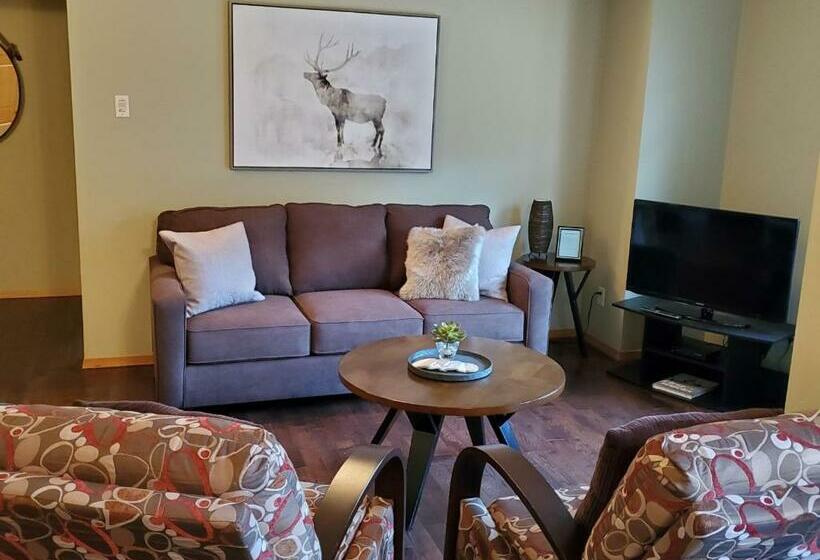 Give Something Back Retreat By Revelstoke Vacations