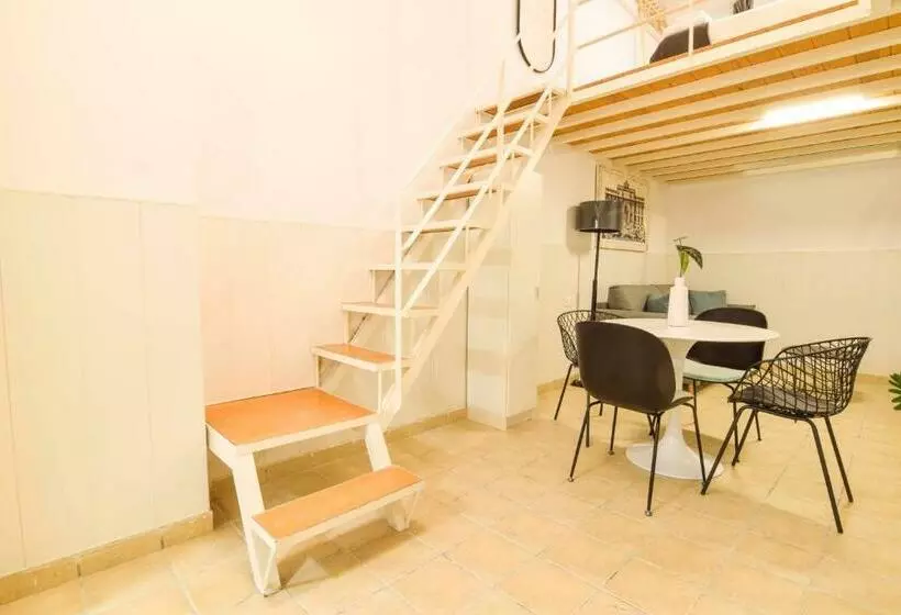 Letmalaga Economy Young Clemens