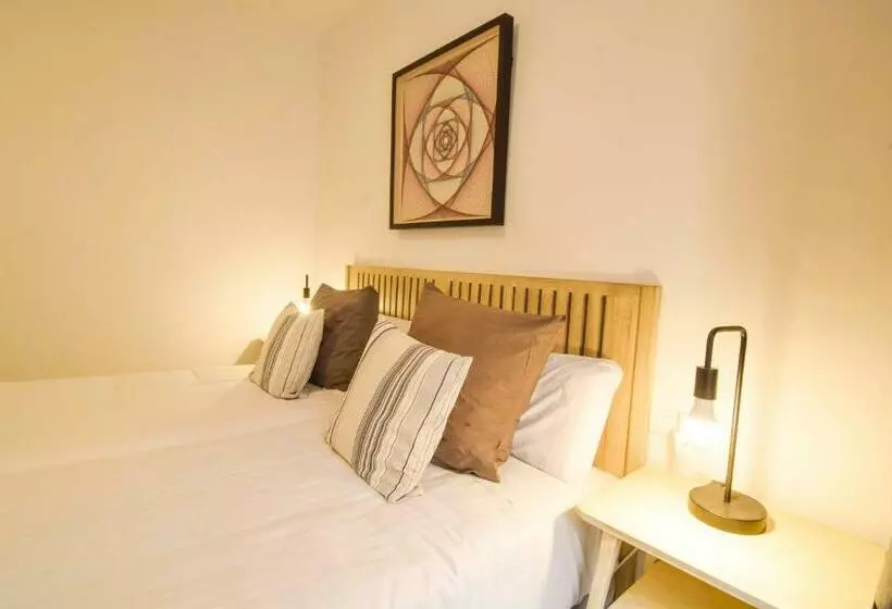 Letmalaga Economy Young Clemens