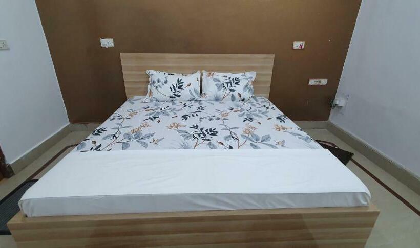 3 Bedroom With Large Party Hall