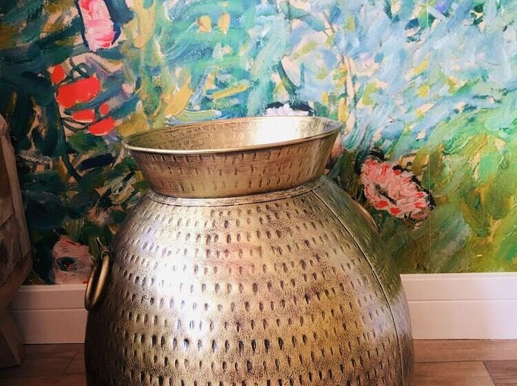 The Art Attic A Stylish Boutique Apartment