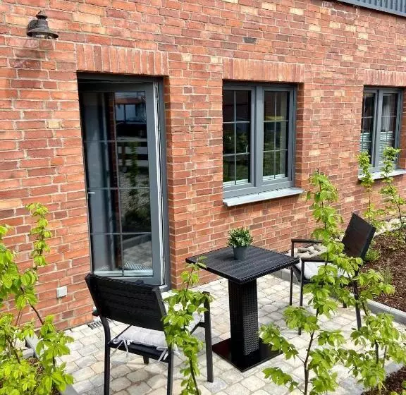 1028  Alte Da H Me   Neu