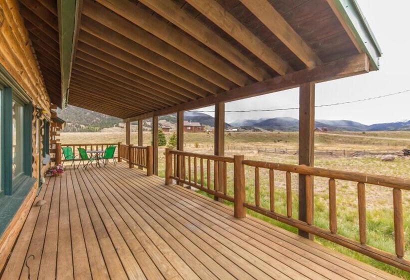 Charming Starlight Cabin