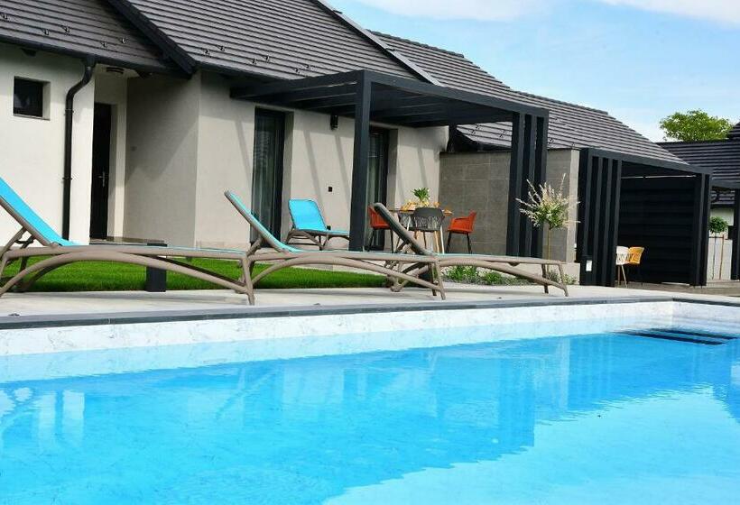 Kerekerdő Apartmanok