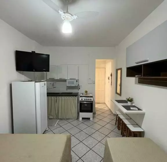 Kitnet Aconchegante A 3 Minutos Da Praia