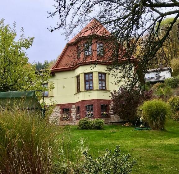 Chalupa Sunny Cottage