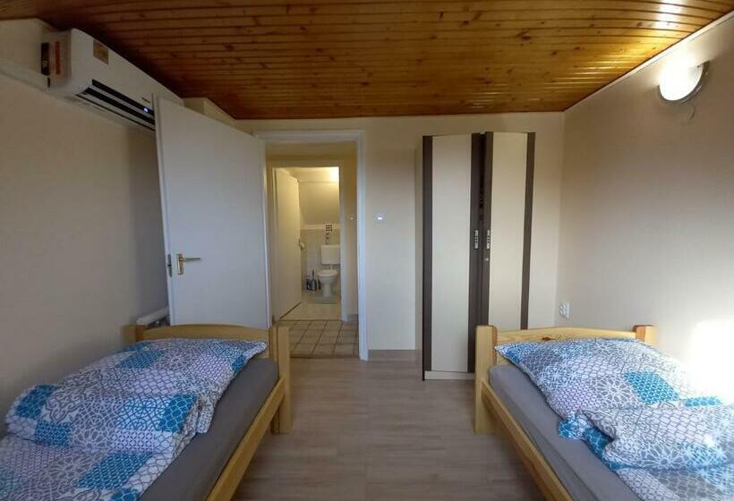 Malibu Apartment Balaton North