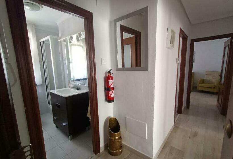 Piso San Roque 3 Hab Cerca Del Centro Y Universidad