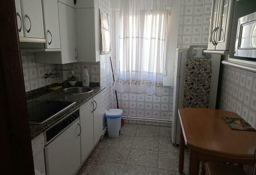 Piso San Roque 3 Hab Cerca Del Centro Y Universidad