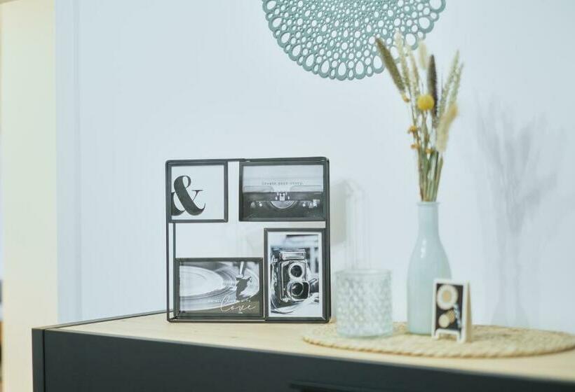 Topeingerichtete Große 2 Zimmer Wohnung