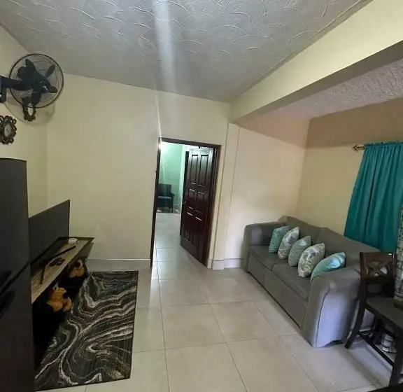 White House By White River