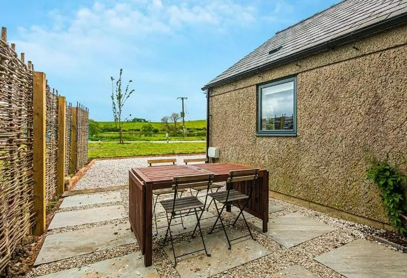 The Coach House At Dovedale Manor