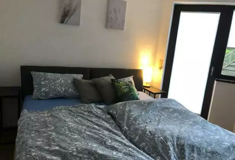 Gemütliches Appartement Mit Eigener Terrasse