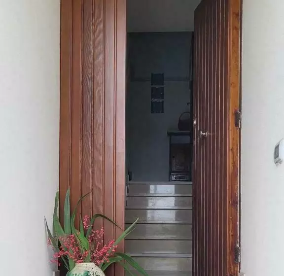 La Tua Casa A Tricarico, Comfort,privacy, E Parcheggio, Io Sono Qui