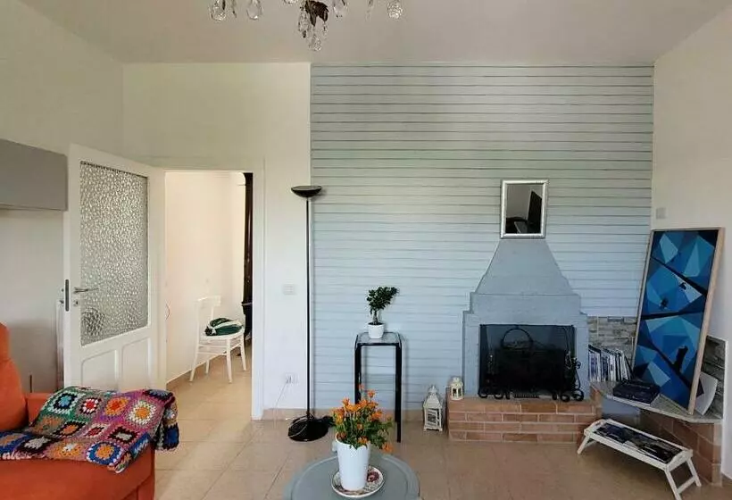 La Tua Casa A Tricarico, Comfort,privacy, E Parcheggio, Io Sono Qui