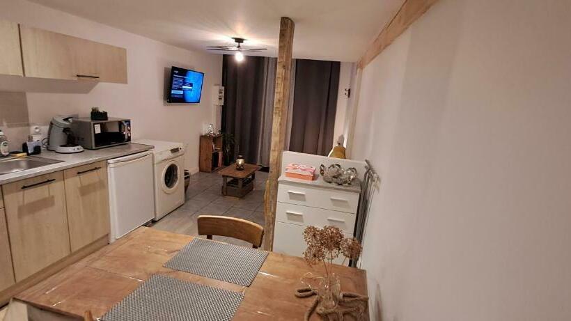Appartement Cocooning Au Bourg Saint Julien L Ars