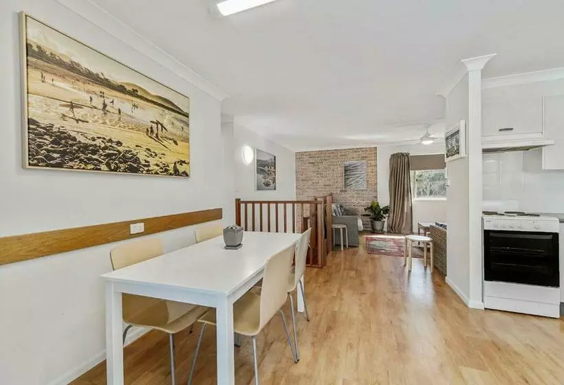 Bimbimbi 2 11 Willow Street