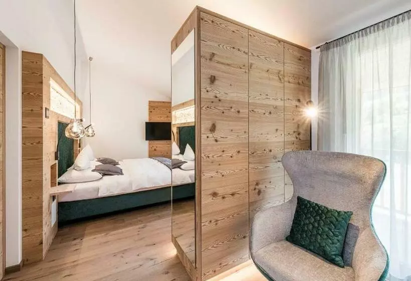 Lamonte Luxury Chalet