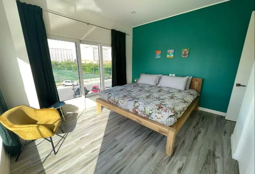 Luxury Ocean View Condo @ Aruba’s Palm Beach