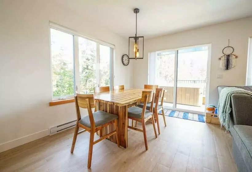 Storm Bay Modern 1 Bed Suite And Chefs Kitchen