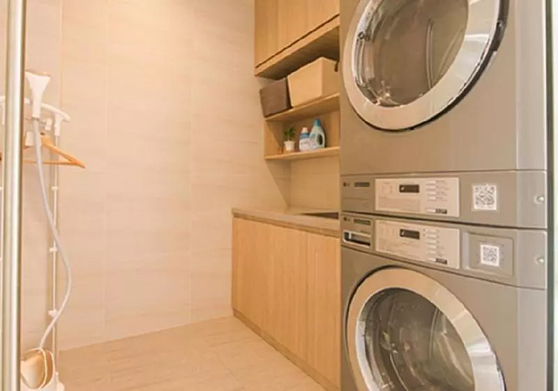 Отель Hanting Premium  Chengdu Yushuang Road Metro Station