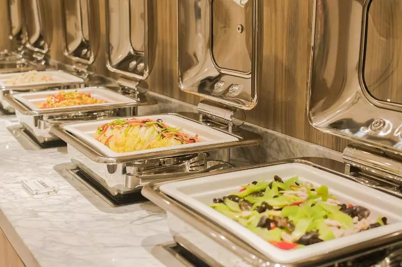 Отель Hanting Premium  Chengdu Yushuang Road Metro Station