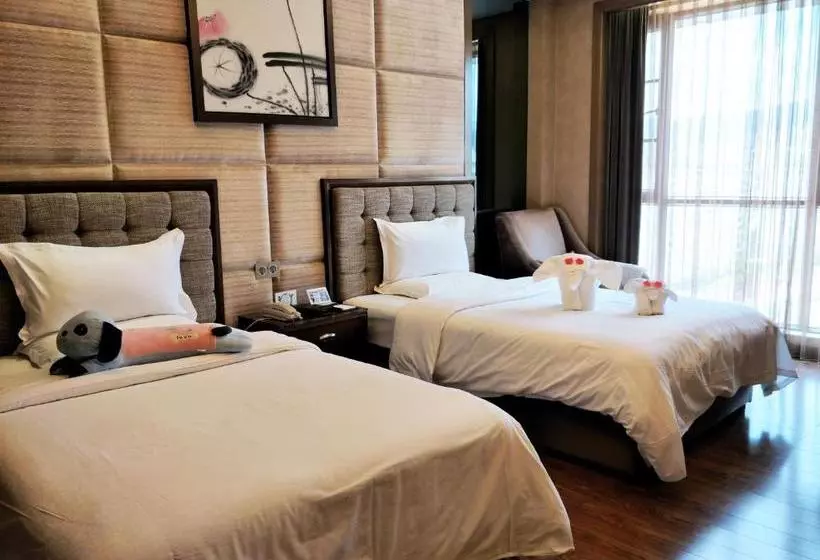 酒店 Kun Ming Shengshi Qianhe