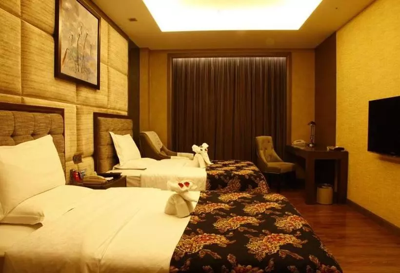 酒店 Kun Ming Shengshi Qianhe