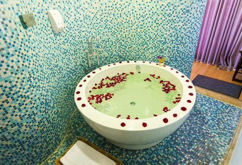 호텔 Kun Ming Shengshi Qianhe