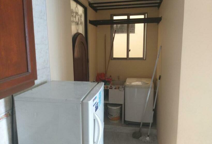 Apartamento Central Independiente A Media Cuadra Del Parque La Herradura