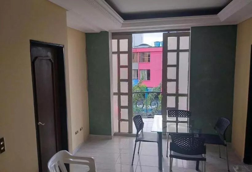 Apartamento Central Independiente A Media Cuadra Del Parque La Herradura
