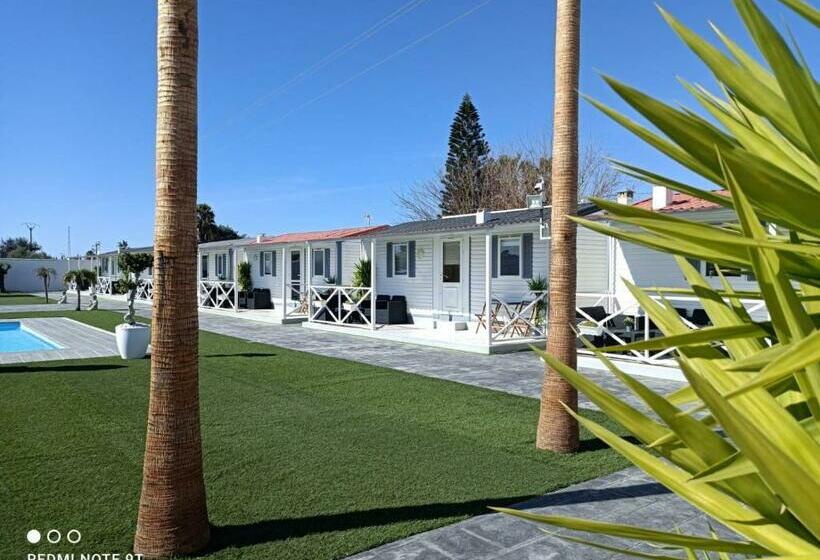 Bungalows Buda Beach