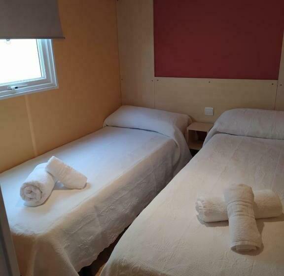 Bungalows Buda Beach