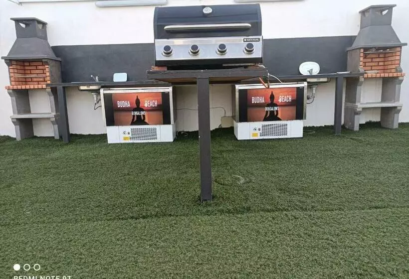 Bungalows Buda Beach