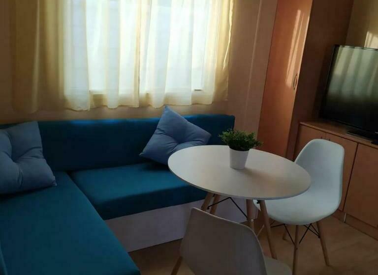 Bungalows Buda Beach