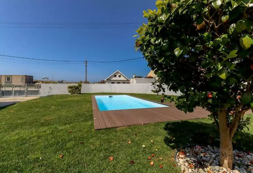 Viana Fishers House   Pool & Beach !