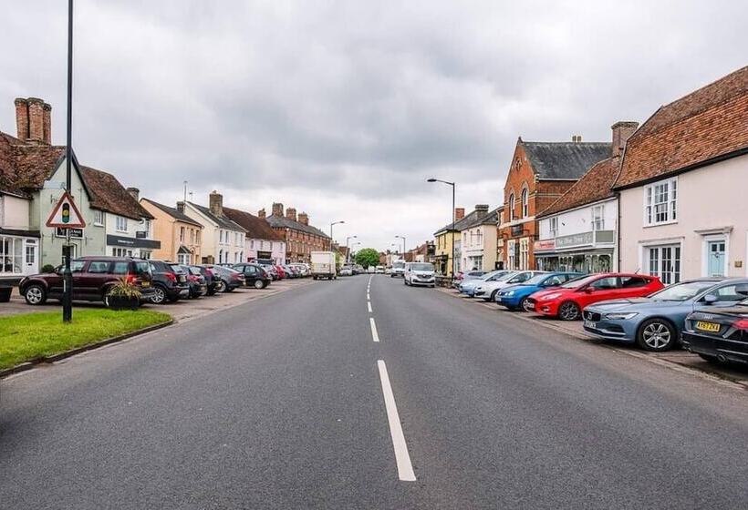 2 Old Foundry Long Melford