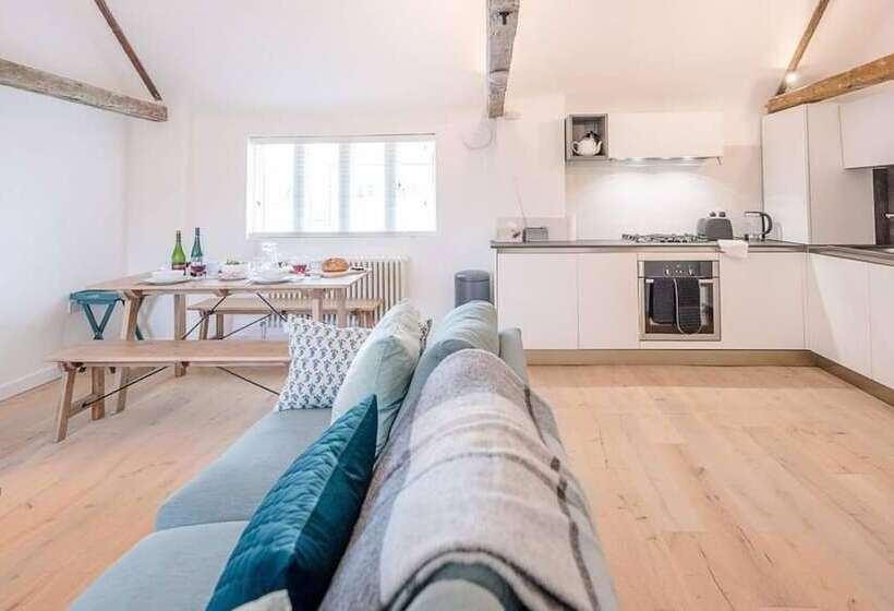 2 Old Foundry Long Melford