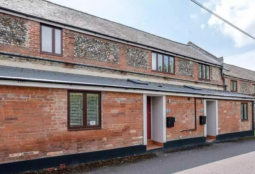 2 Old Foundry Long Melford