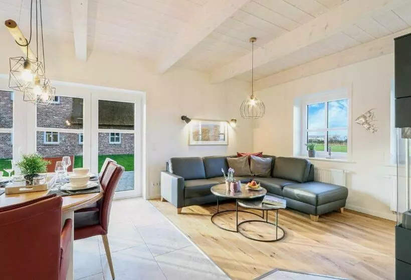 3 Bedroom Beautiful Home In Dagebüll