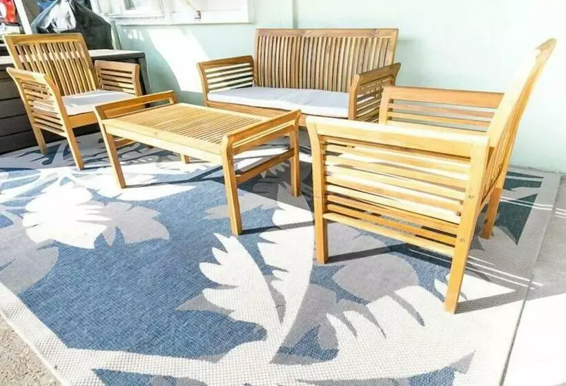 C Est Bon Across From Utv Entry Point! Sleeps 13!