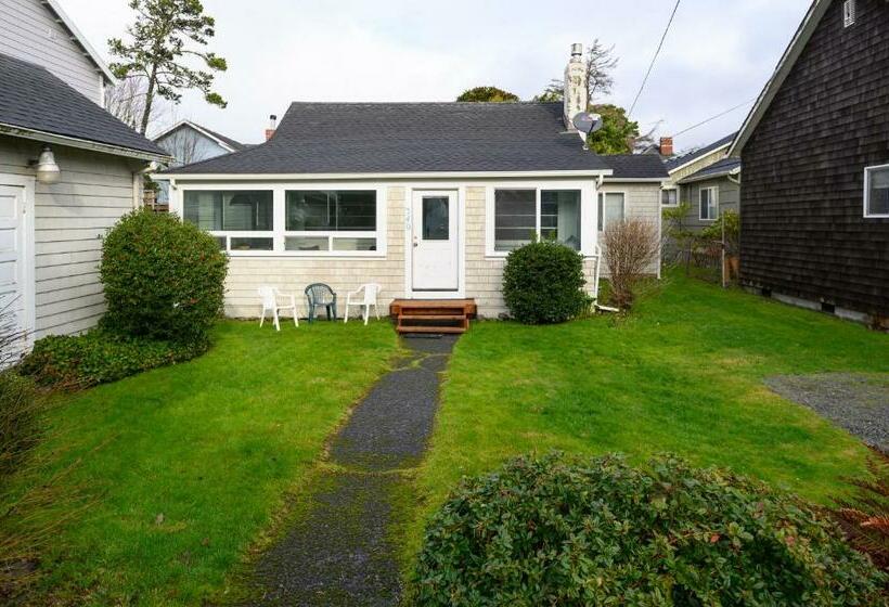 Karr Beach House On 11th