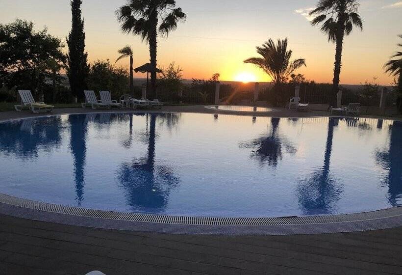 Portimão Elegant House With Pool By Homing