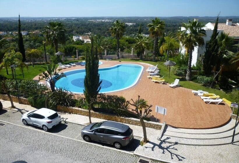 Portimão Elegant House With Pool By Homing