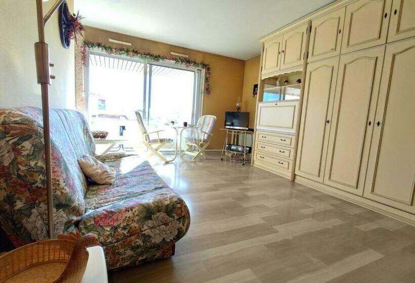 Studio Pour 4 Avec Terrasse Ensoleillée, Parking Privatif, à 250m Des Plages à Antibes   Fr 1 252 15