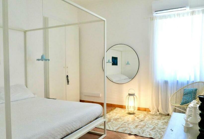 Il Ciclope   La Casa Sotto Il Faro