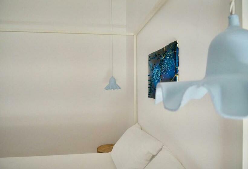 Il Ciclope   La Casa Sotto Il Faro