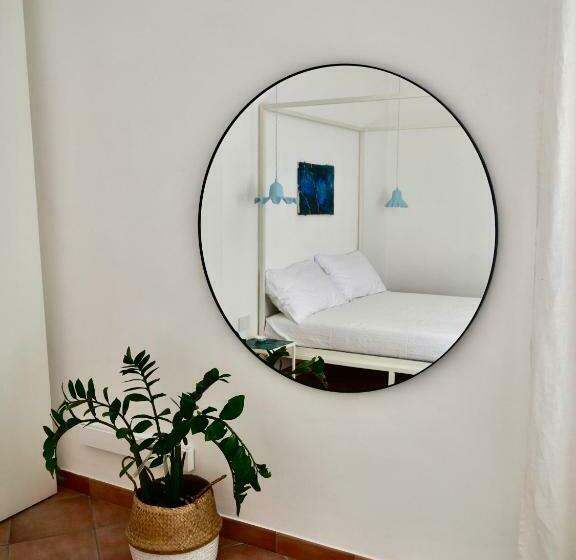 Il Ciclope   La Casa Sotto Il Faro